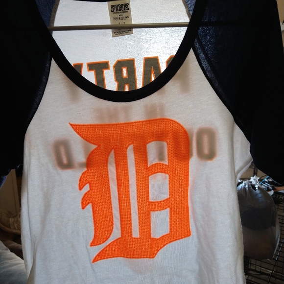 VS PINK VICTORIA SECRET SEQUIN BLING DETROIT TEE & LEGGINGS S SMALL DOG - Picture 2 of 11